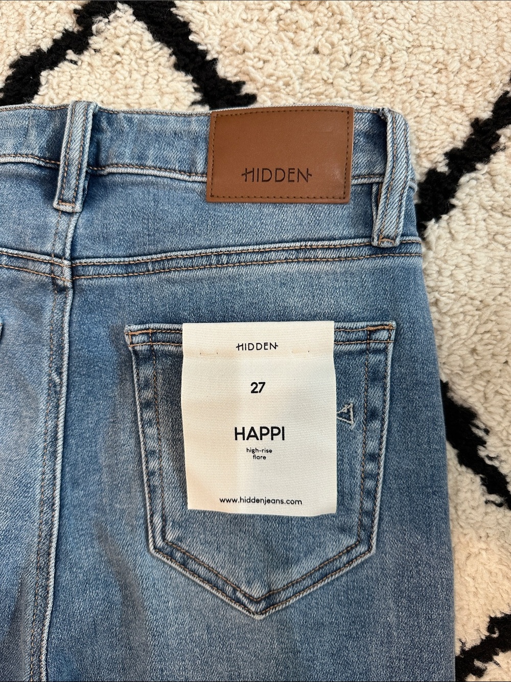 Hidden Jeans Happi Classic Flare Jeans - Picture 2 of 5
